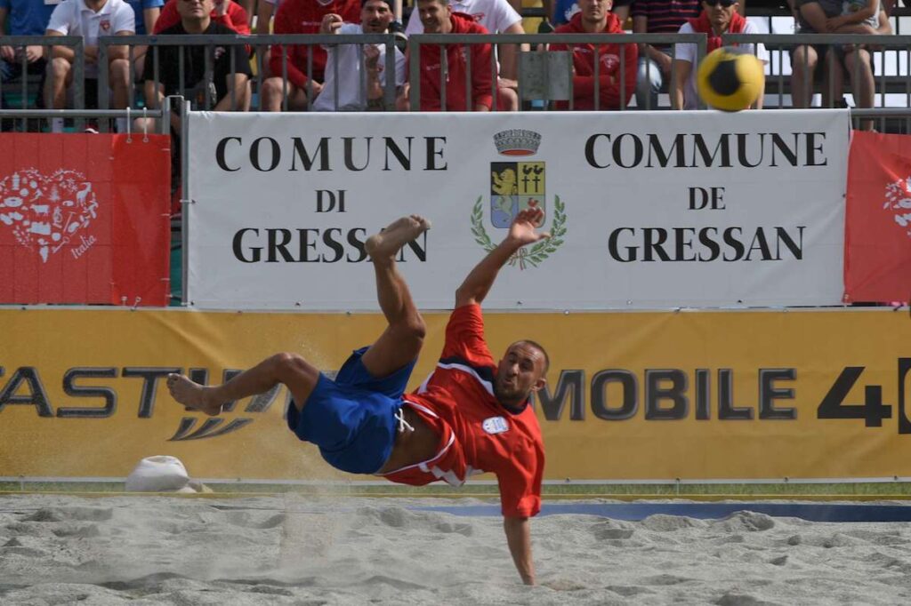 Il Beach soccer dà spettacolo a Gressan, e l’Italia conquista la finale