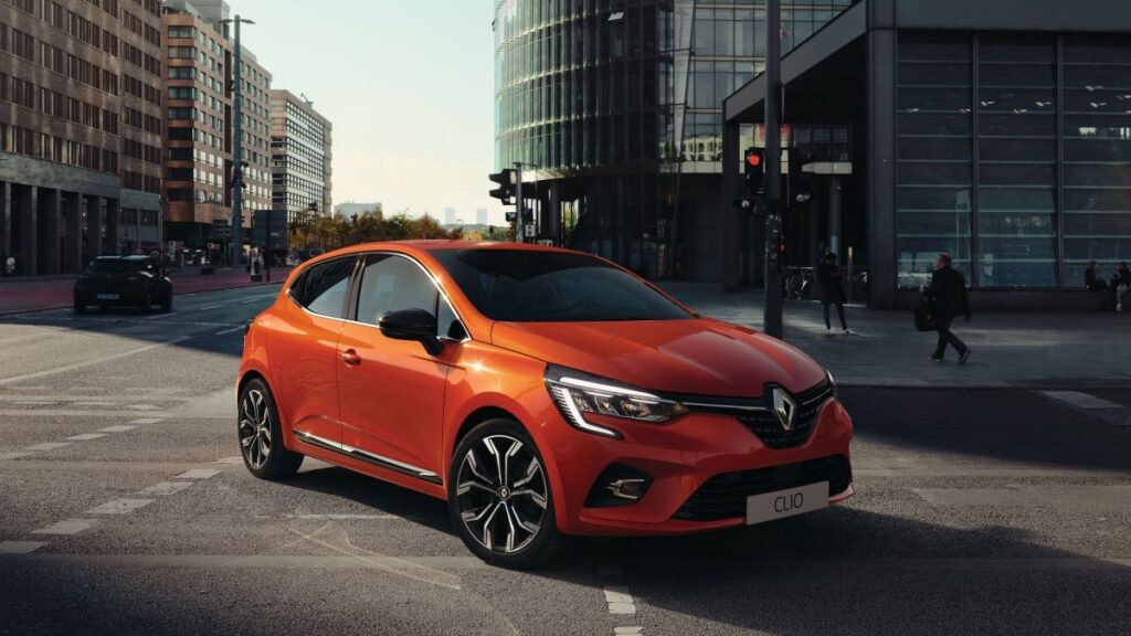 Autonoma, connessa, elegante e sicura. Da Alternativa arriva la Nuova Renault Clio