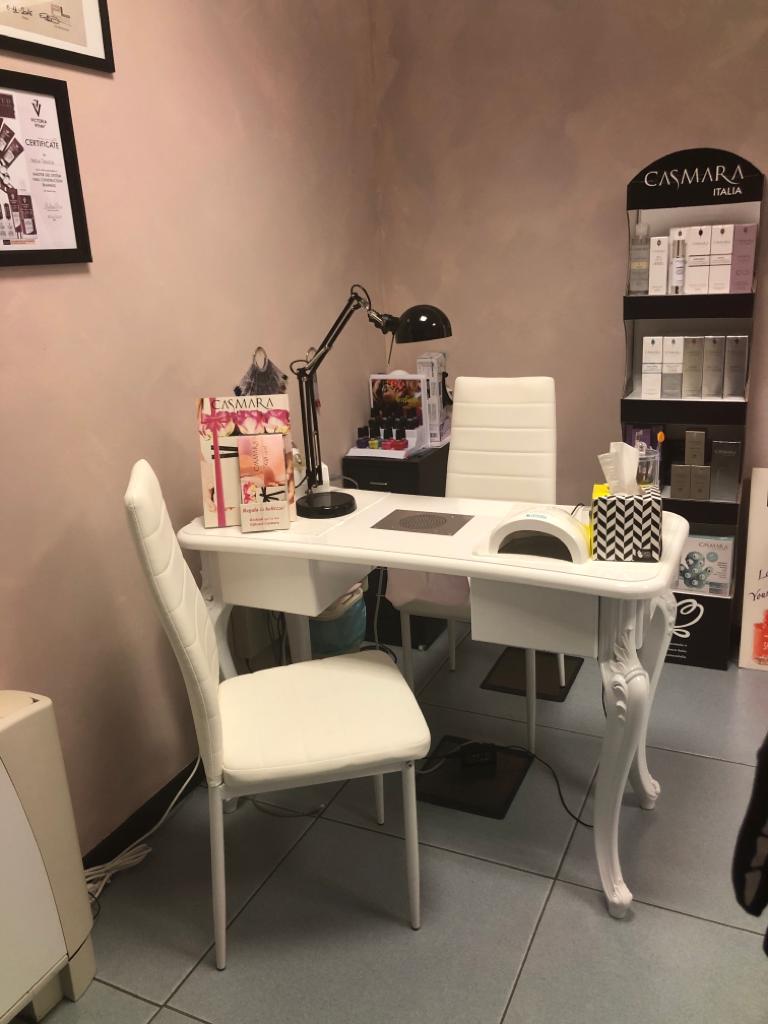 Skyn Beauty Center Skyn Beauty Center