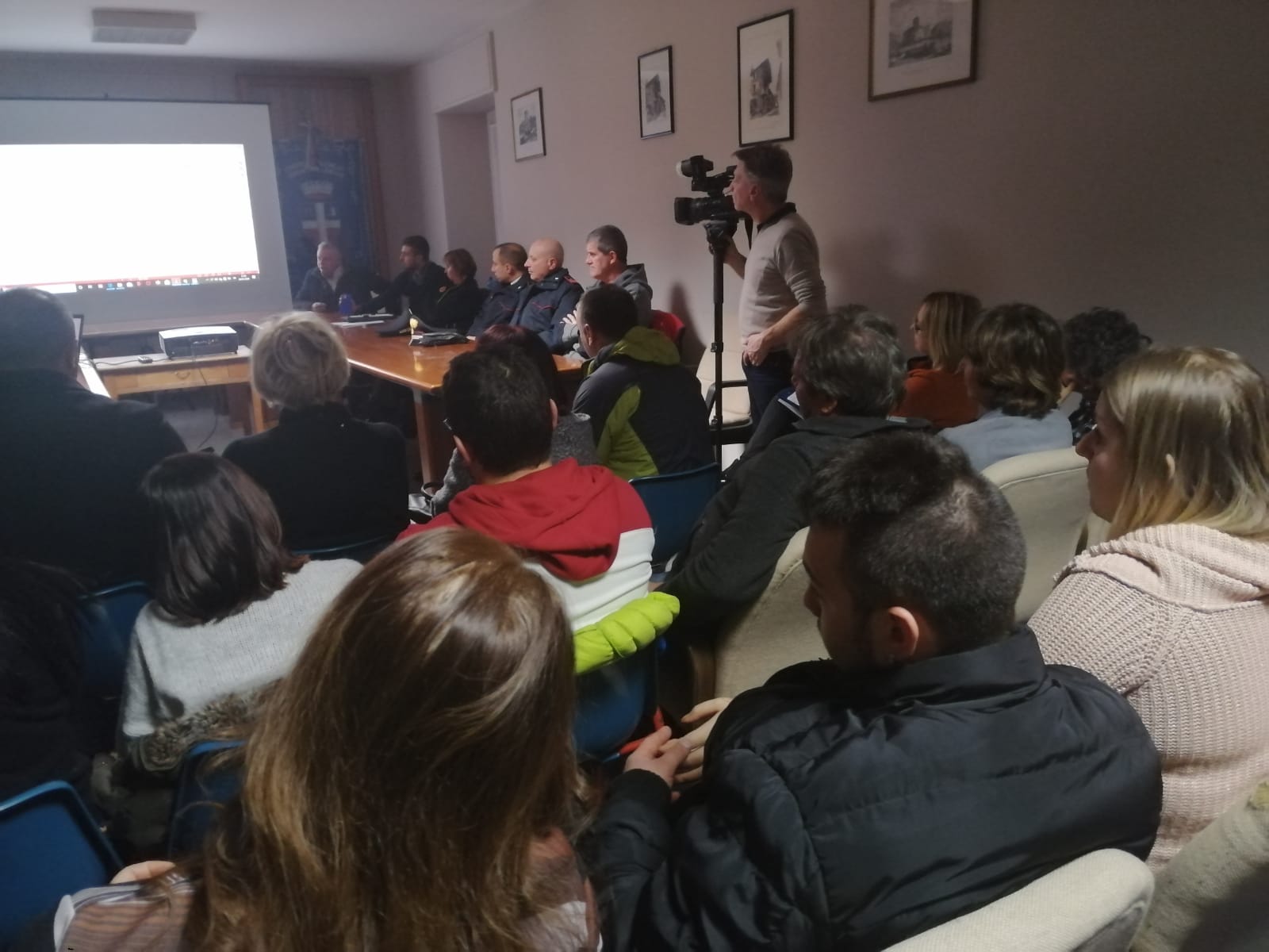 Incontro con i residenti della zona rossa di Villeneuve