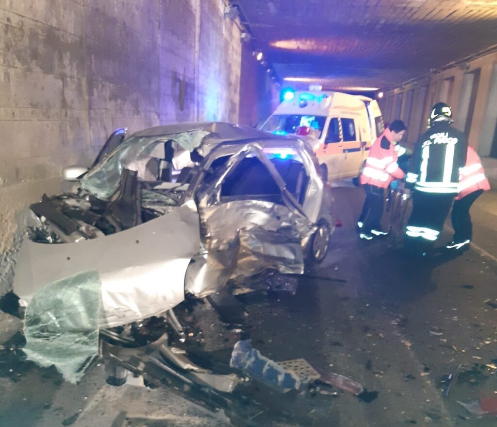 Incidente stradale ad Antey, ferita una donna