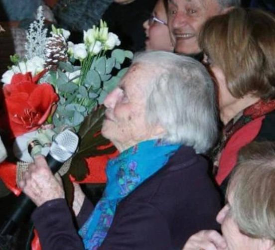 Quart in lutto: è morta la maestra Anita Bryer