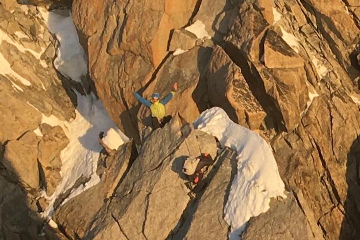 Soccorso Alpino Otto Interventi Oggi Recuperati Due Alpinisti Al Pilone Centrale Del Freney Aostasera