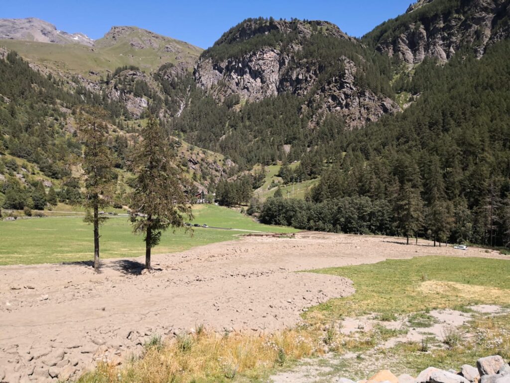 Colata detritica dal Mont Velan, riaperta la strada comunale