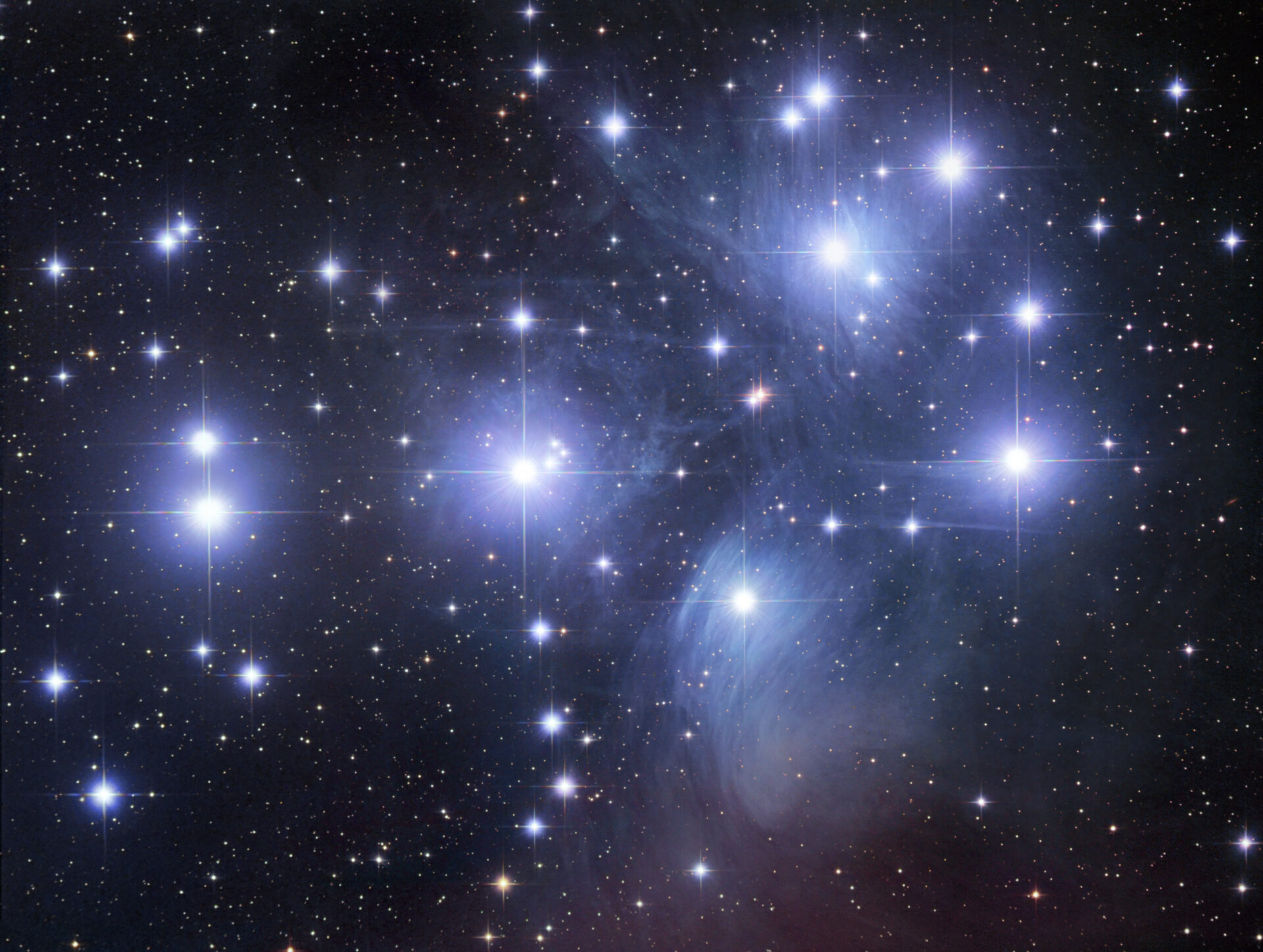 L’ammasso stellare aperto delle Pleiadi, indicato anche come M45, nella costellazione del Toro Credit & Copyright: Robert Gendler http://www.robgendlerastropics.com/M45STLmosaic.html