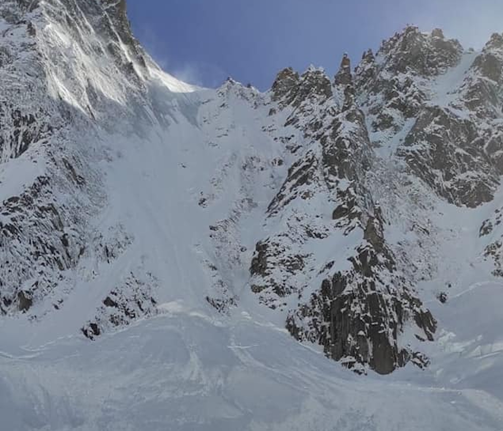 Valanga Col de lAiguille Verte