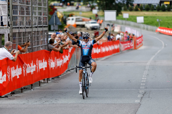 Giro ciclistico Valle d’Aosta: la prima tappa è di Alessandro Verre