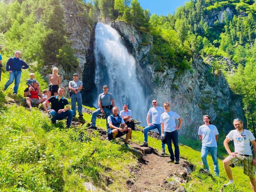 A Charvensod inaugurato il sentiero che da Ponteille sale a Comboé