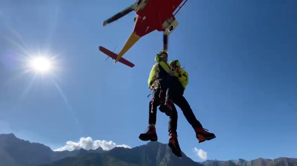 Cade durante l’arrampicata, soccorso in elicottero