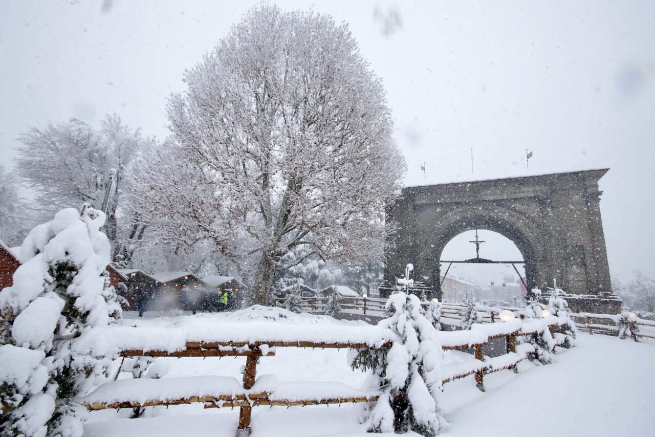 Torna La Neve Ad Aosta Due Passi In Centro Con La Dama Bianca Aostasera