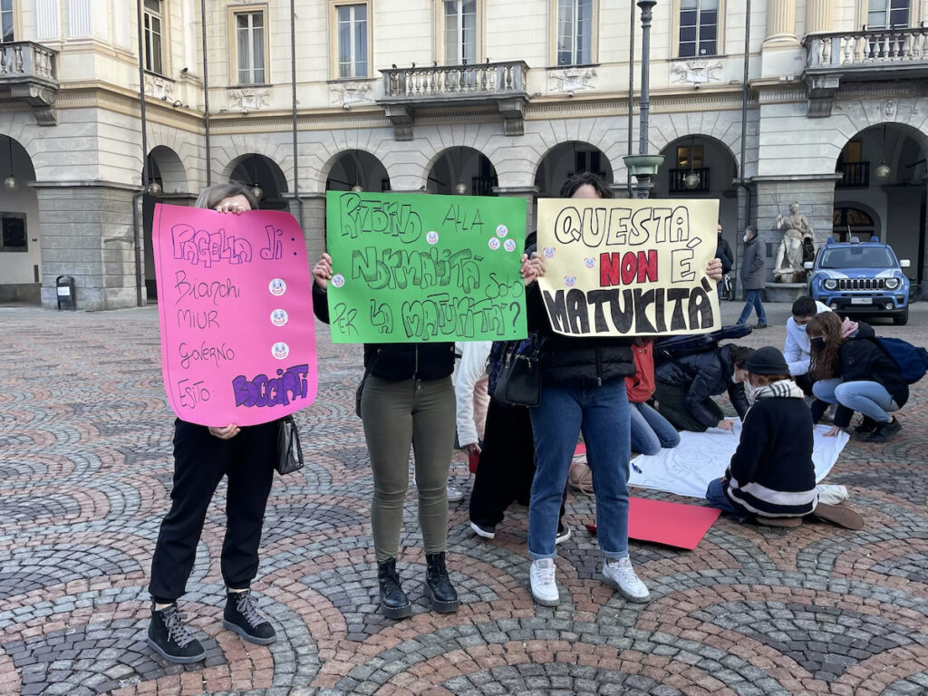 Manifestazione contro maturità