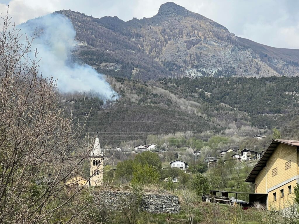 incendio Verrayes - foto da FB