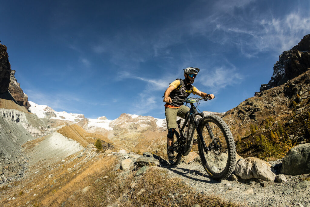 All Around eMTB Race: competizione e convivialità alla scoperta della Valle d’Aosta