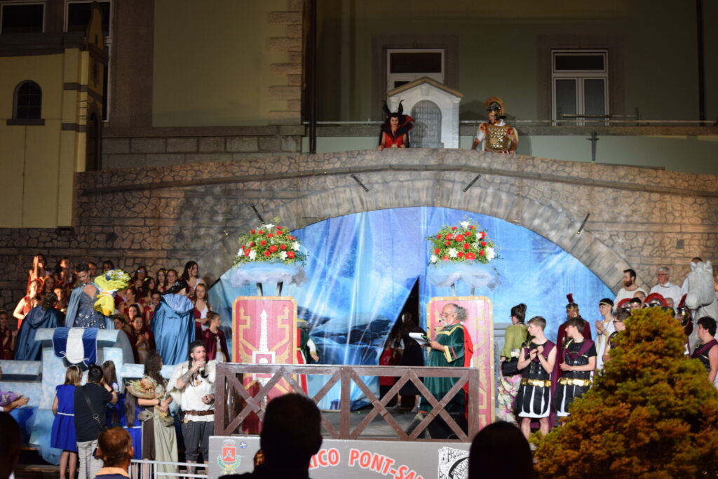 I personaggi della edizione del Carnevale di Pont Saint Martin