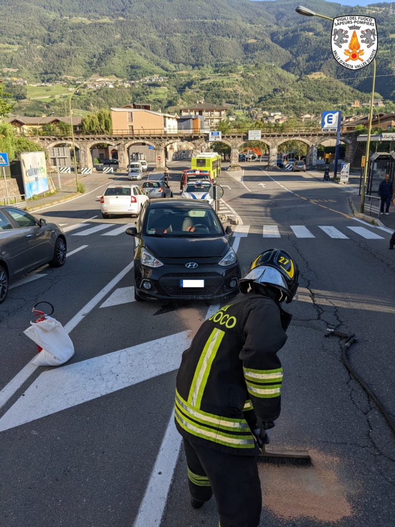 incidente stradale in via Chamolé