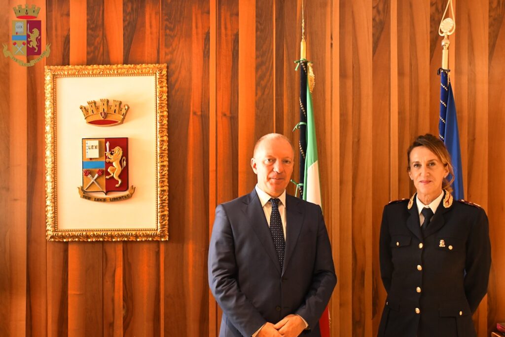 Il questore Ivo Morelli e la dirigente della Polizia di Frontiera di Aosta Nadia Roggia
