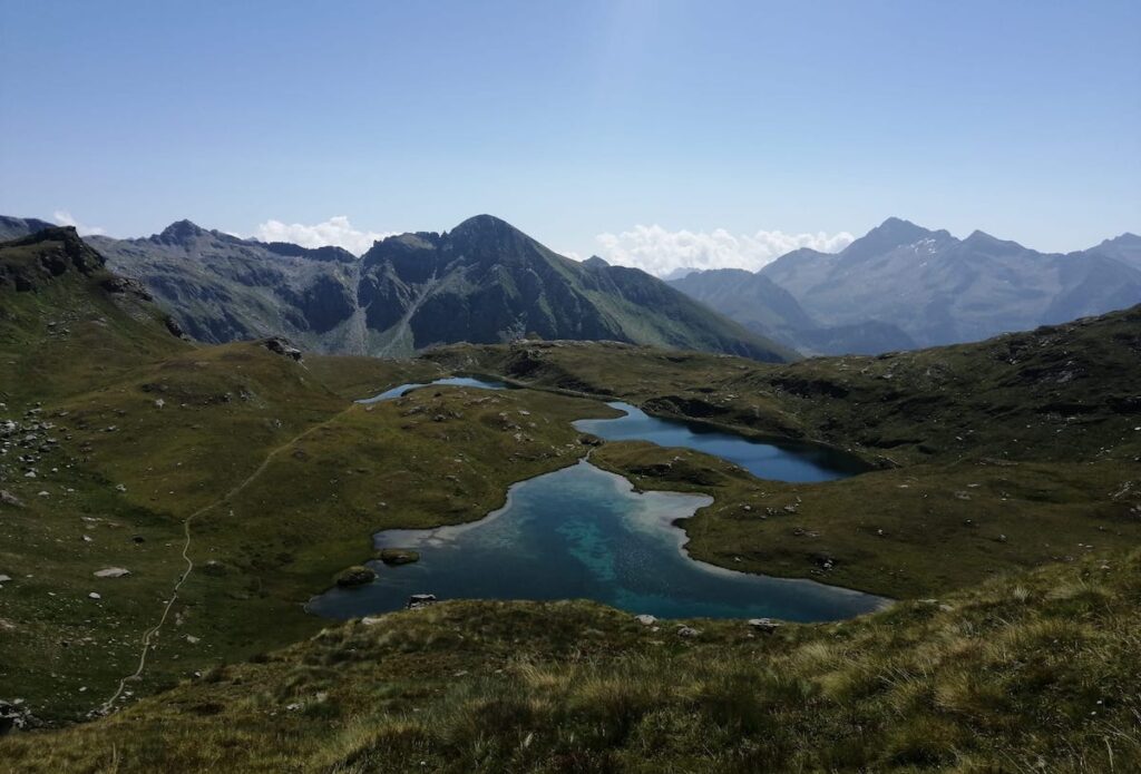 Un’escursionista è morta precipitando nella zona del corno Bussòla