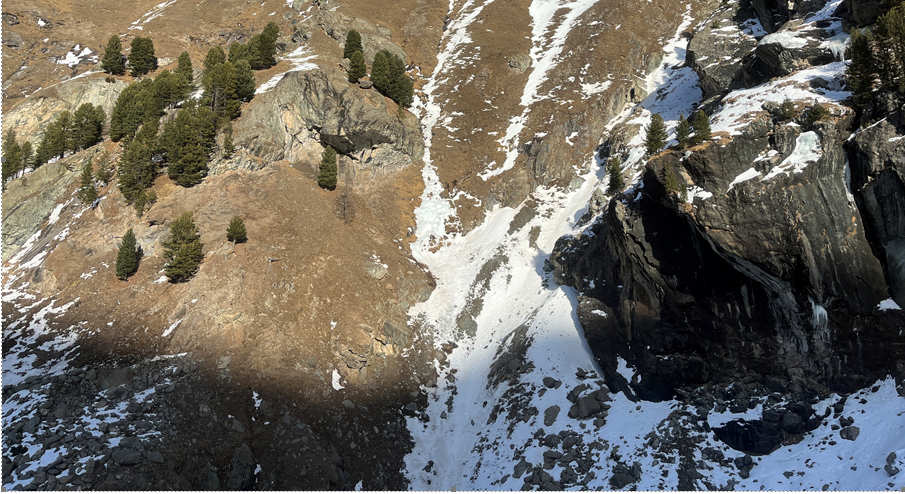 Precipita per cento metri, escursionista perde la vita a Zermatt