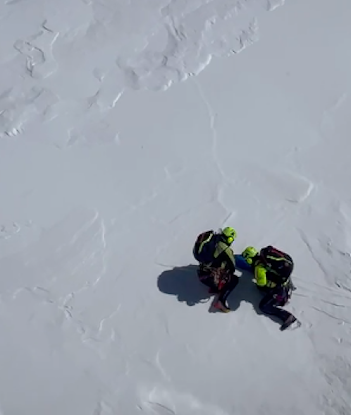 Recuperato uno scialpinista precipitato in un crepaccio