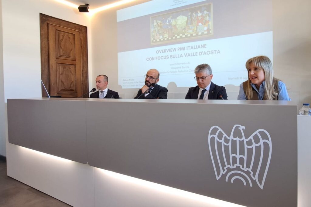 Immagine lavori Overwiew Pmi italiane con Focus Vda convegno piccola industria Confindustria Vda