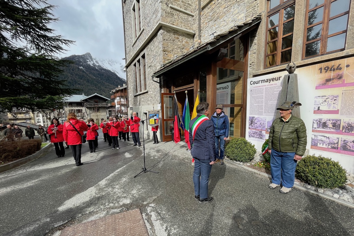 Le celebrazioni del 25 aprile 2023 a Courmayeur