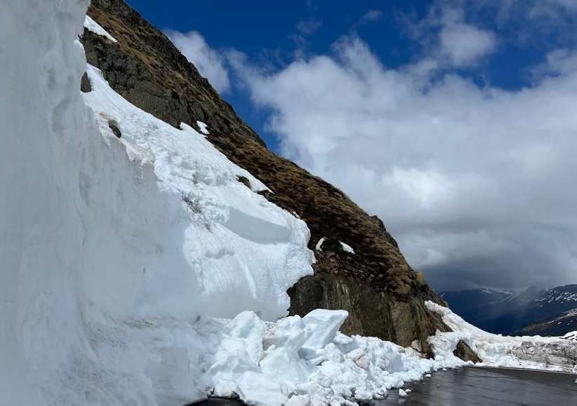 Strada Colle Lato Svizzero