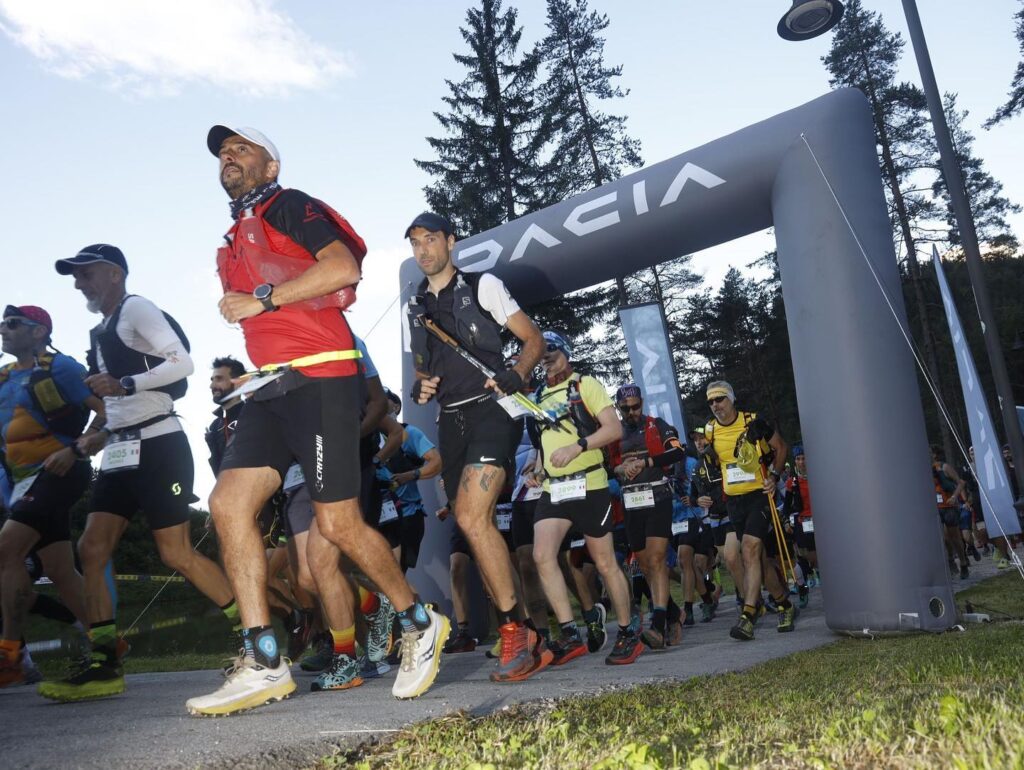 Gilles Roux ai piedi del podio alla 80K della Lavaredo Ultra Trail. Bene anche Cheraz