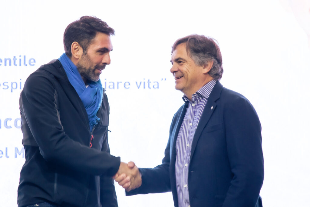 Daniel Lumera Roberto Rota Courmayeur Manifesto gentilezza Photo Courtesy Courmayeur Mont Blanc