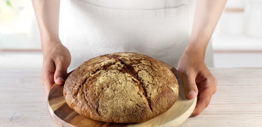 Pane e Nutella: la spalmabile di nocciole abbraccia il pane nero valdostano