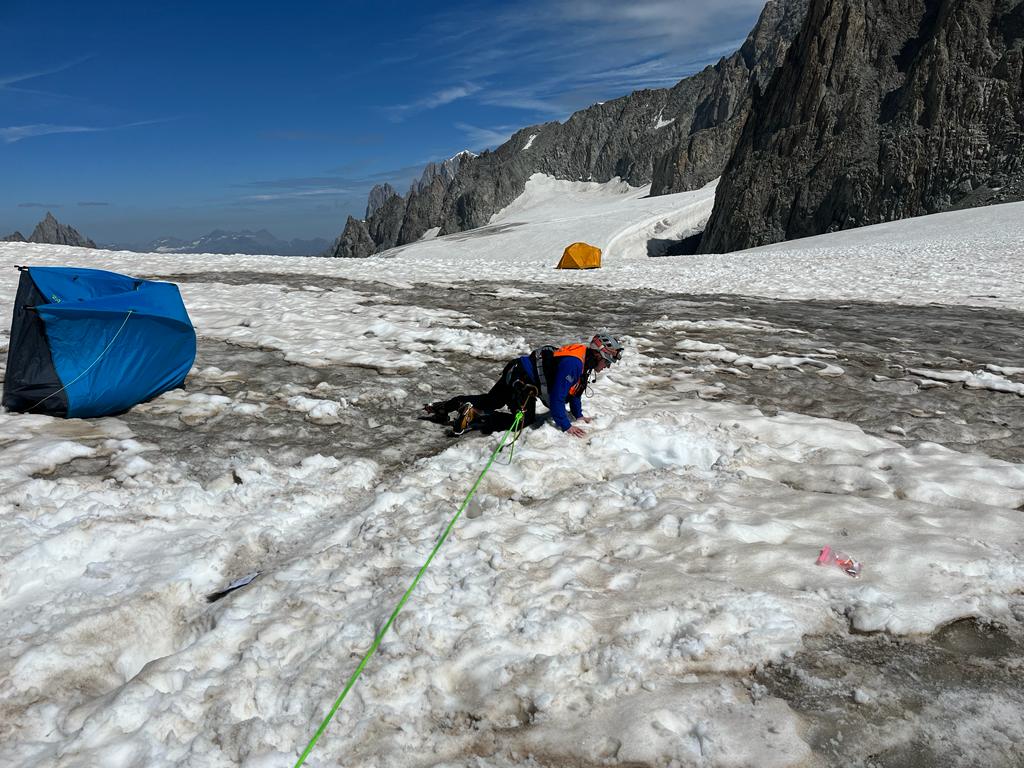 Turista caduta nel crepaccio