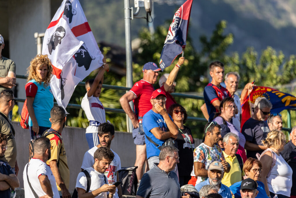 Il Cagliari saluta la Valle d’Aosta con una vittoria sul Como