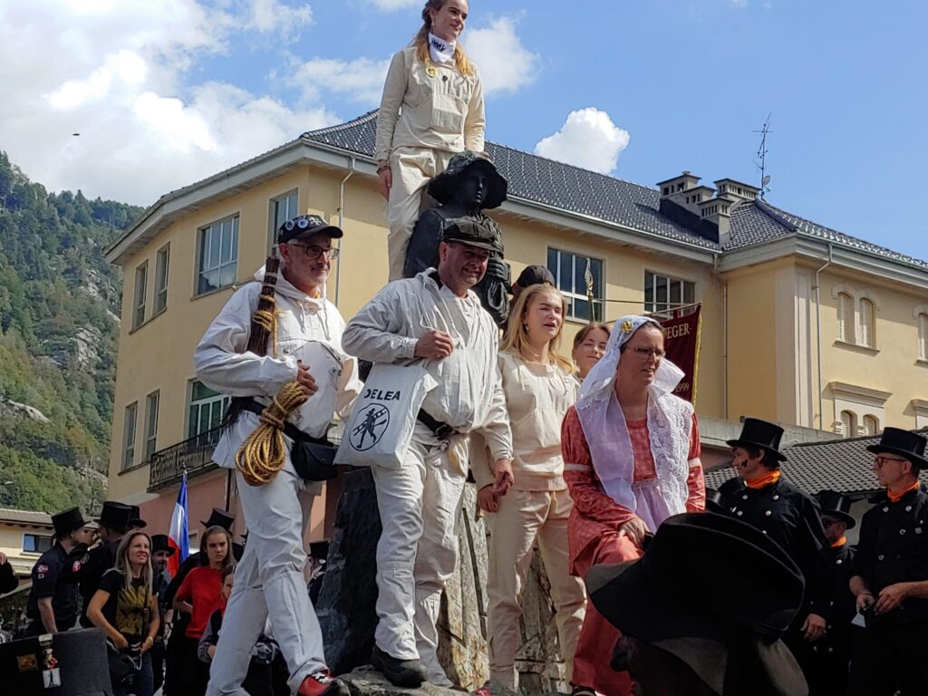 Gli spazzacamini olandcesi vestiti di bianco