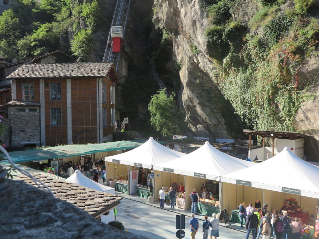 Marché au Fort Bard Foto Alice Dufour Bardjpg