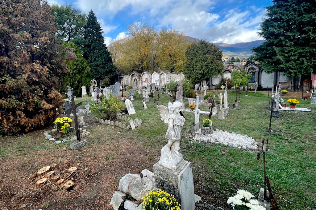 Il Cimetière du Bourg de Saint-Ours - Cimitero di Sant