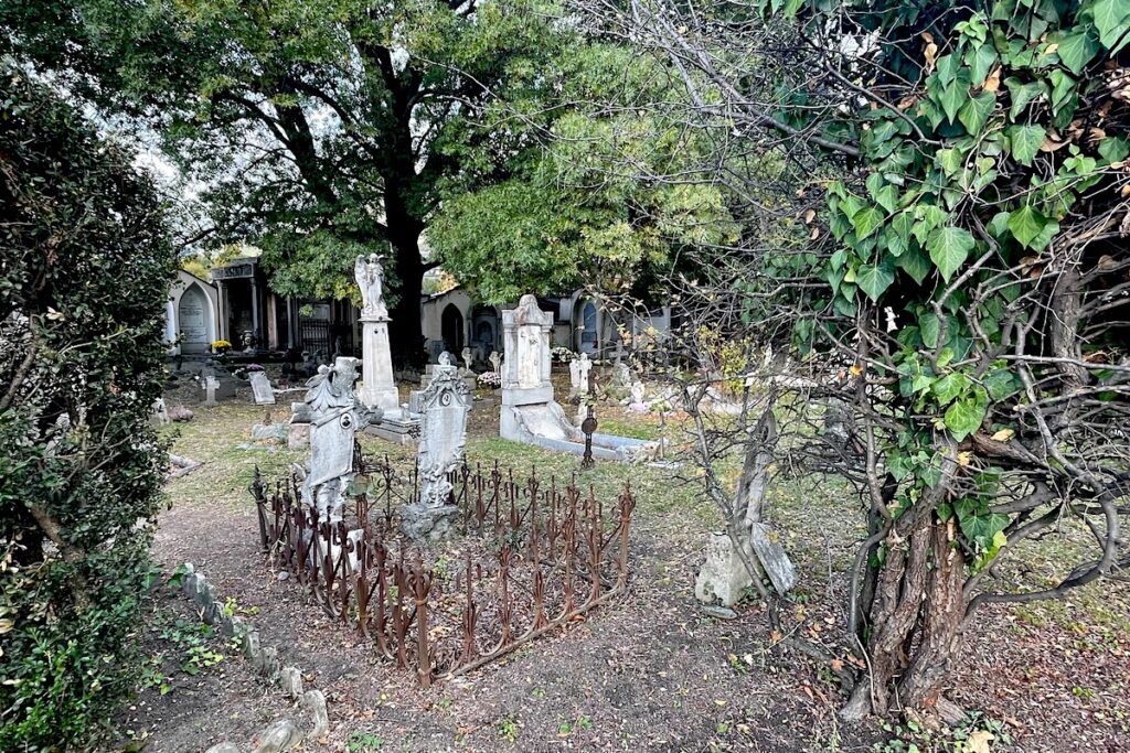 Il Cimetière du Bourg de Saint-Ours - Cimitero di Sant