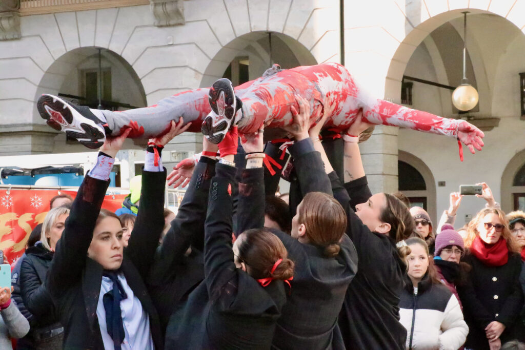 Manifestazione contro la violenza sulle donne