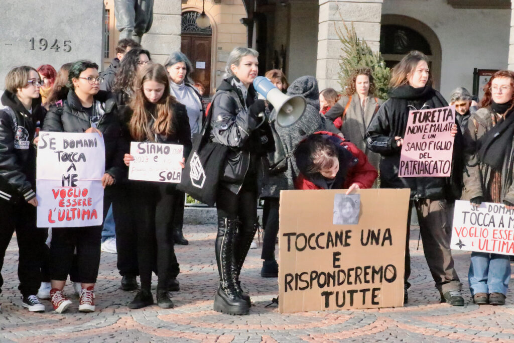 Manifestazione contro la violenza sulle donne