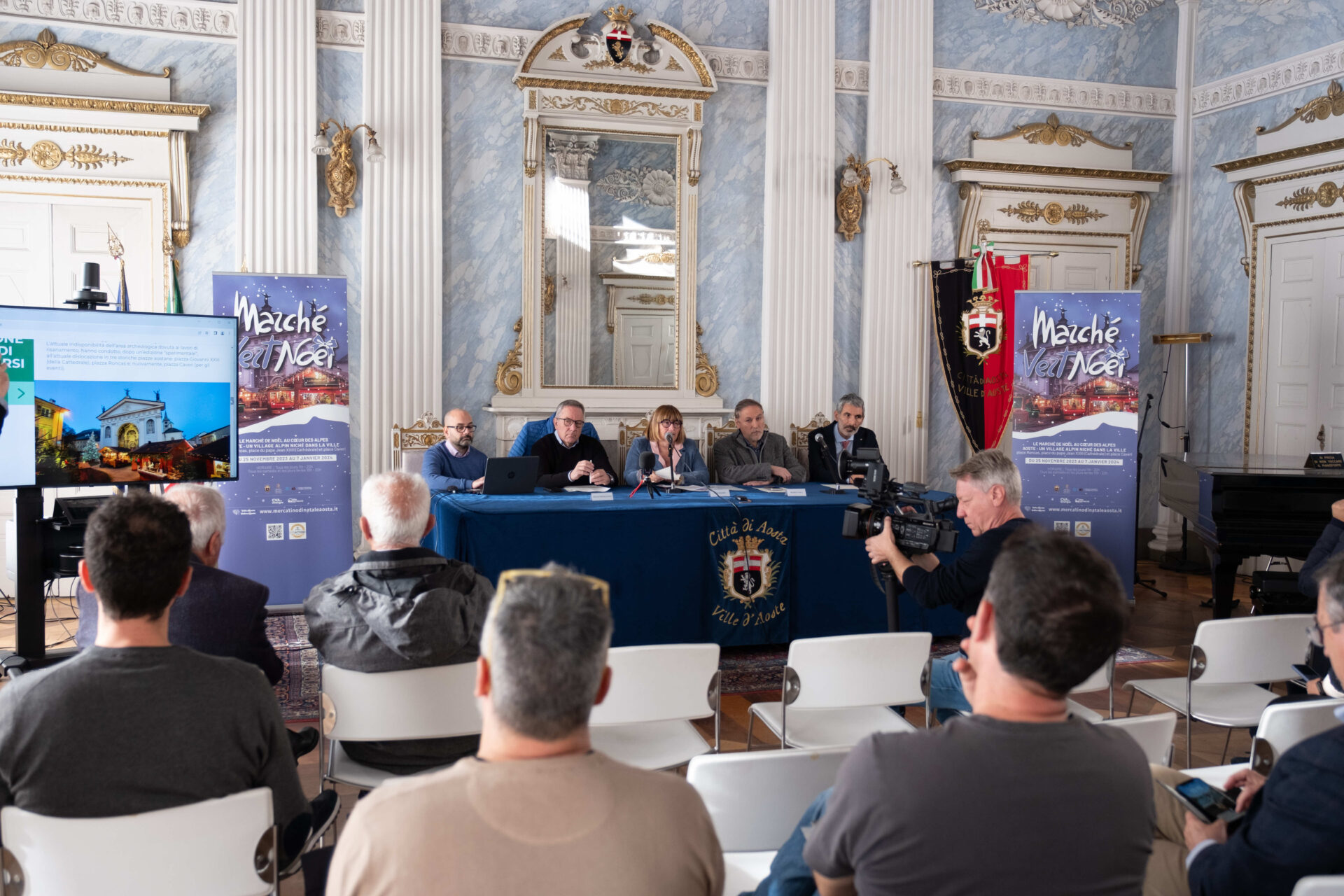 Da sinistra Andrea Facchin (Promec), l'Assesore Giulio Grosjacques (Regione), l'Assessora Alina Sapinet (Comune di Aosta), Roberto Sapia (Chambre) e Enrico De Girolamo (Cva) - Foto di William Novelli