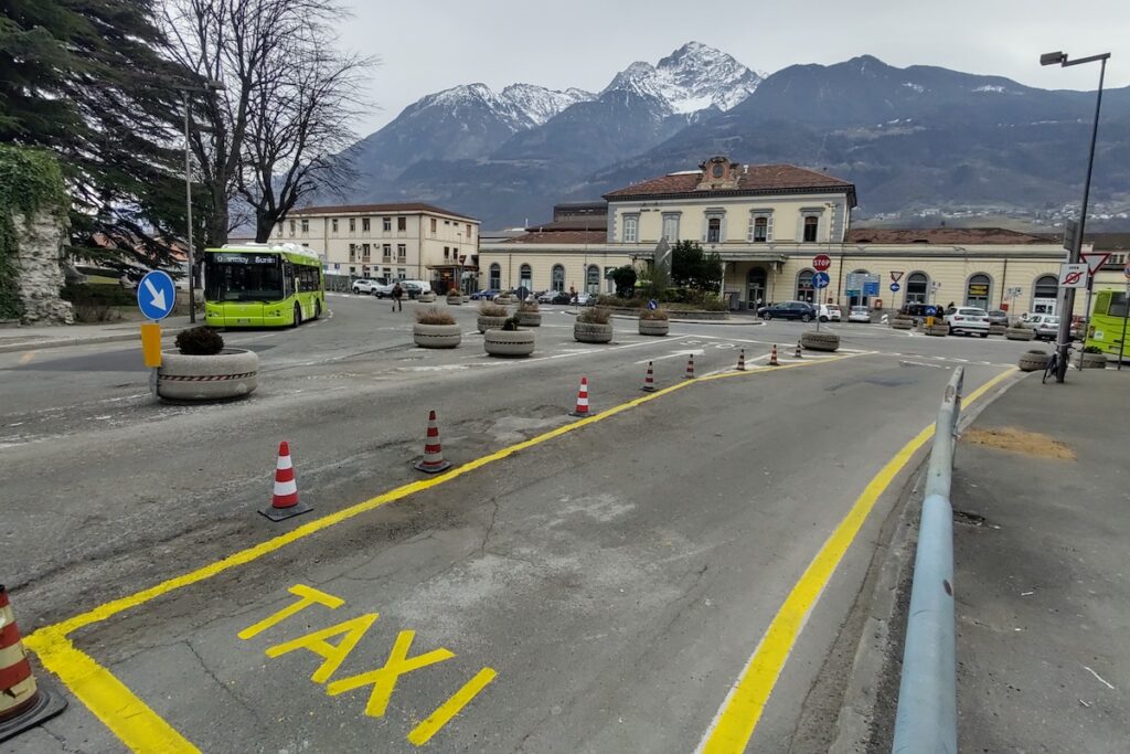 Una delle nuove zone taxi ad Aosta