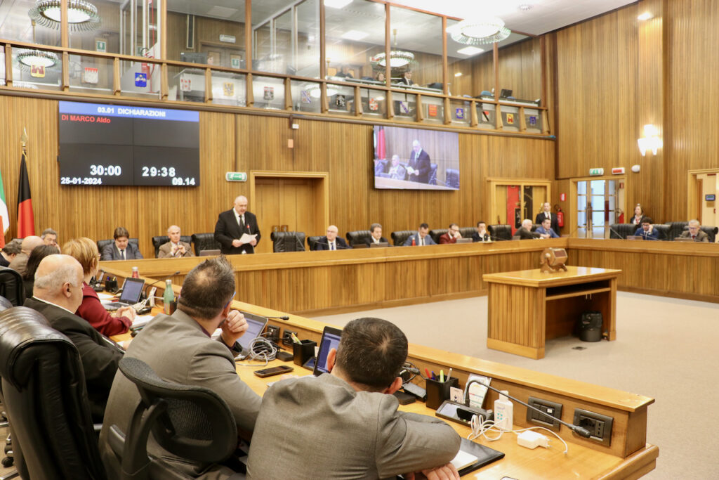 Il Consiglio Valle chiede di esser coinvolto e informato sulla gestione dell’emergenza