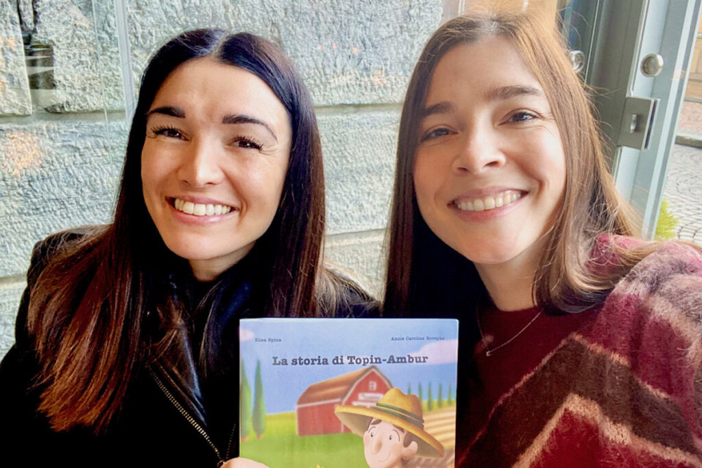 Elisa Spina e Annie C. Roveyaz con il libro “La storia di Topin-Ambur”