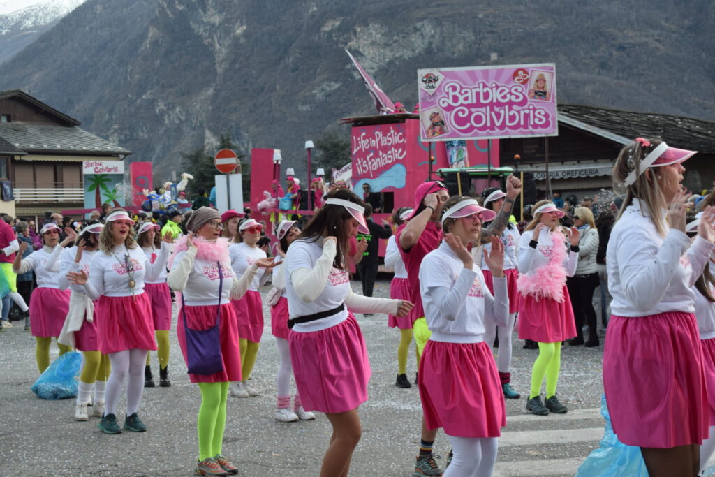 Carnevale gruppi mascheraù