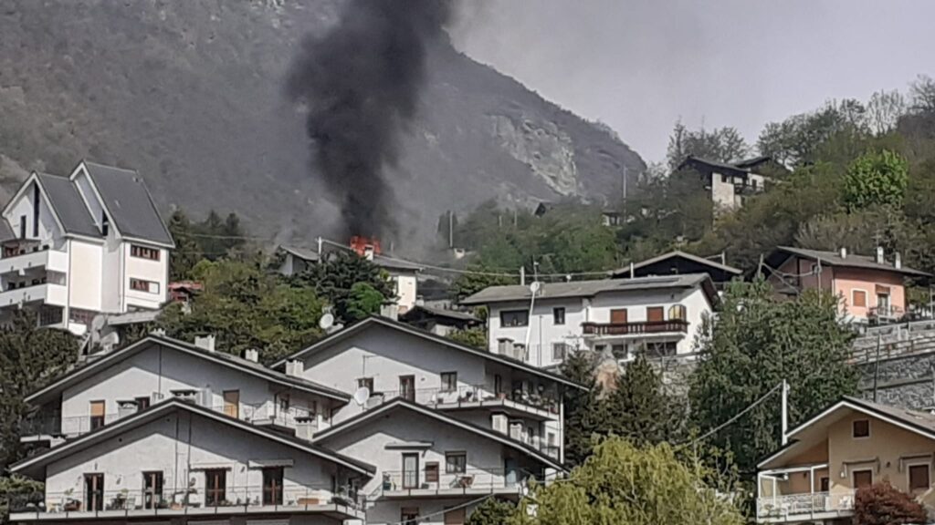 A fuoco un’abitazione sulla collina di Châtillon