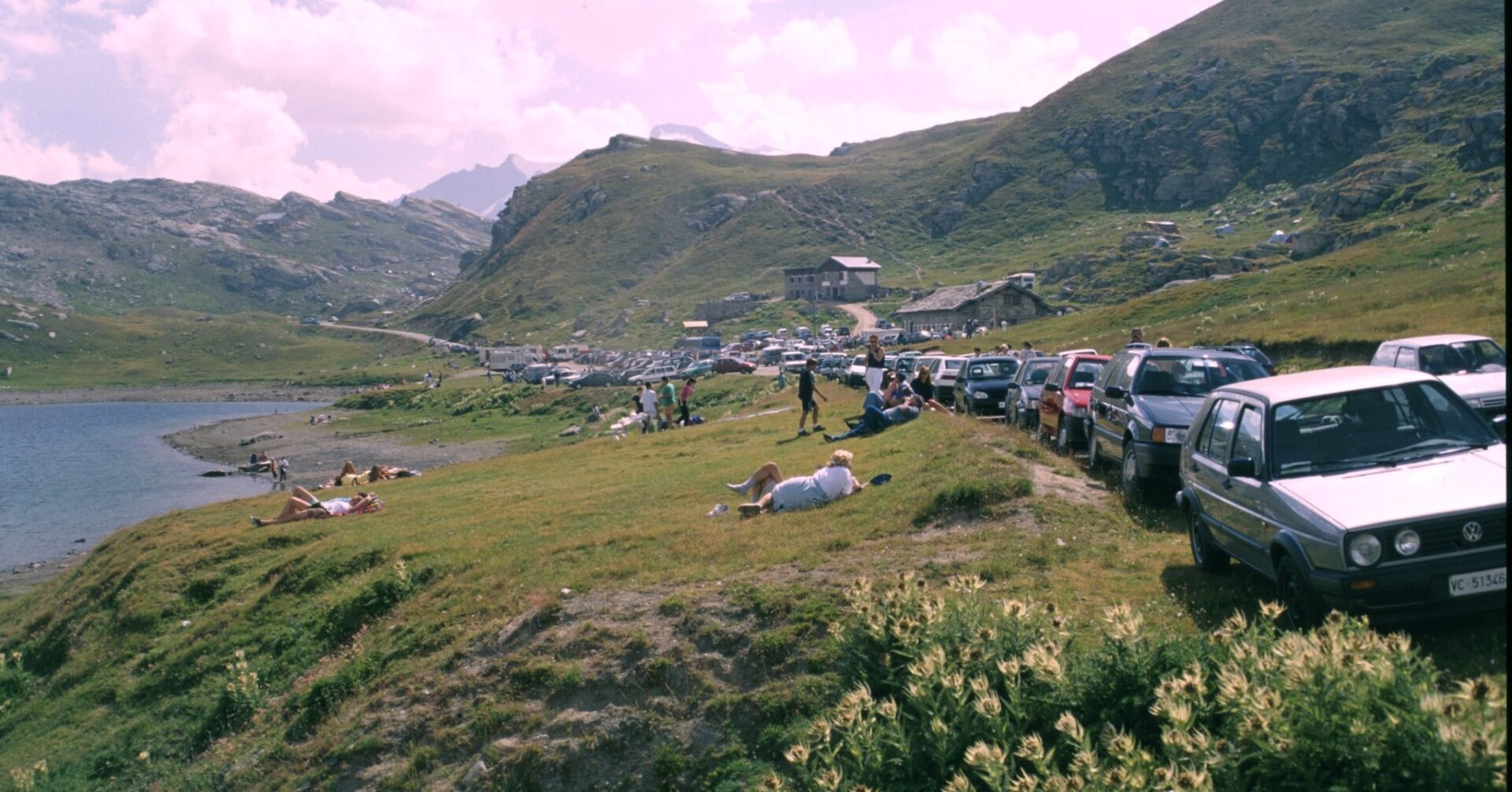 Auto al Colle del Nivolet - Foto Parco nazionale Gran Paradiso