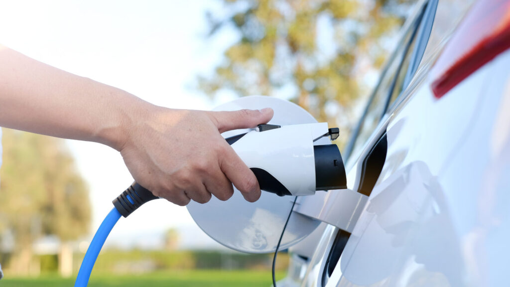 Opportunità professionali nel settore delle auto elettriche