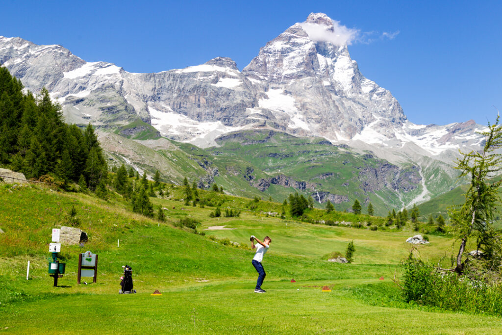 Cervino Ski Paradise, Breuil Cervinia (AO), Golf club buche Photo credit: Cristian Scalco