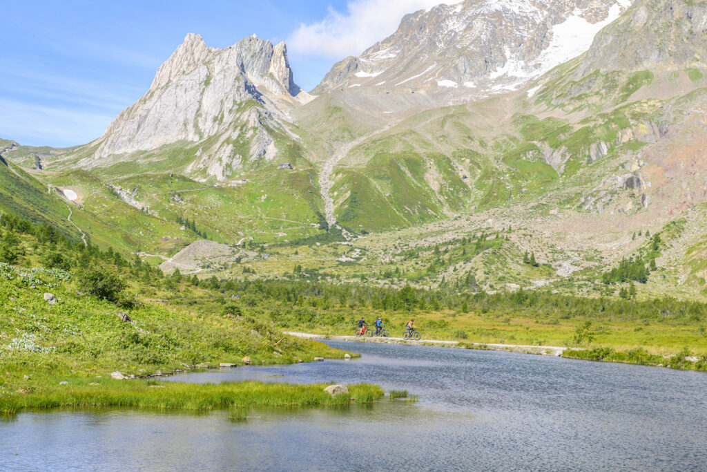 E-bike a- Col de la Seigne - ph Giacomo Buzio