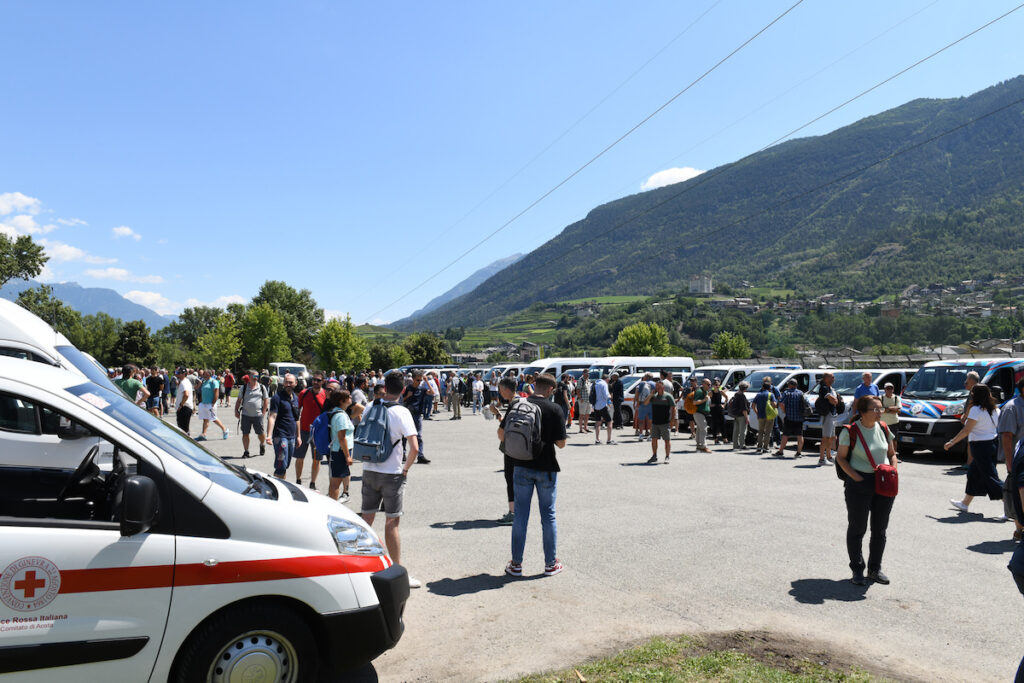 Il recupero delle auto a Cogne - ph Paolo Rey