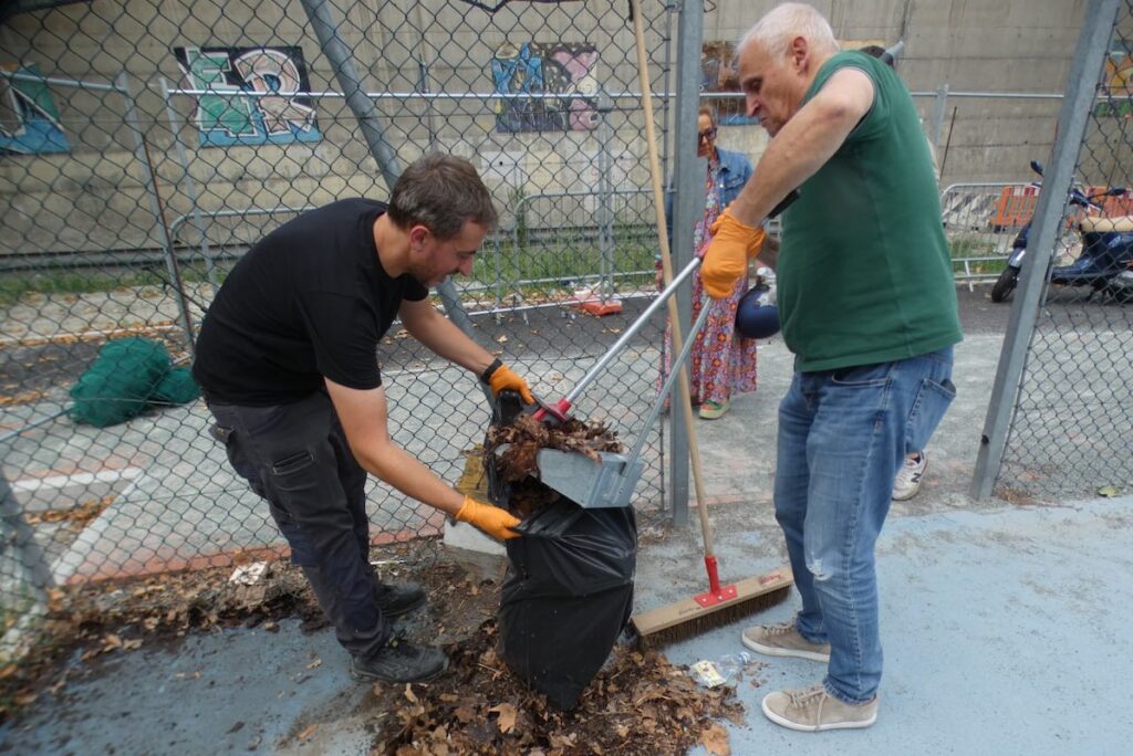 Fratelli d'Italia VdA ripulisce il parco del quartiere Dora