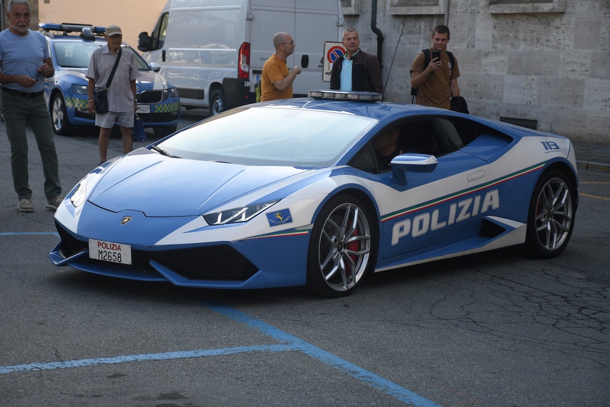 La Lamborghini Huracán della Polizia - Foto Facebook Questura della Valle d'Aosta